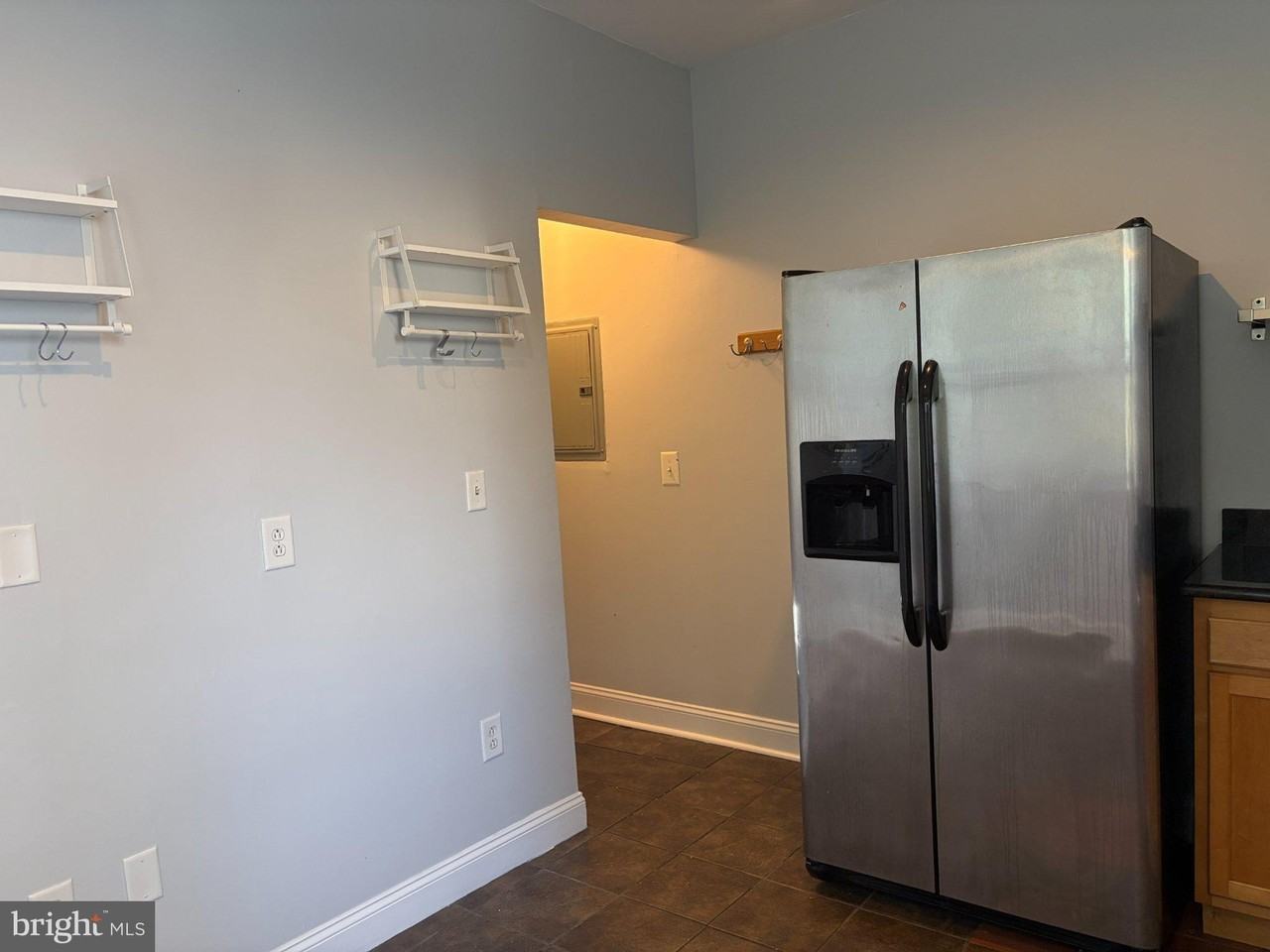 115 E Girard Ave #2 - Photo 7 of 26