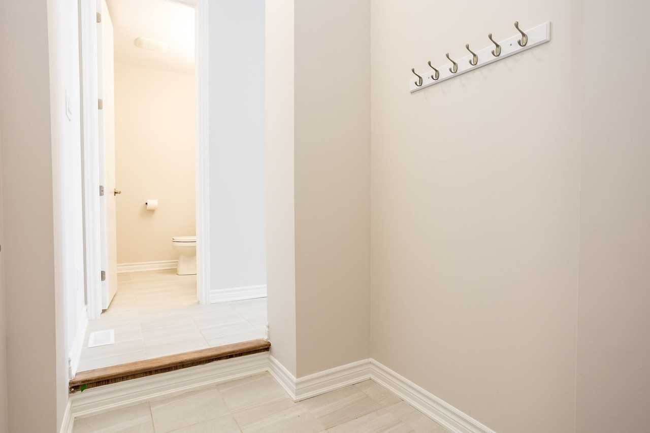 808 Bascule Place - Photo 7 of 18