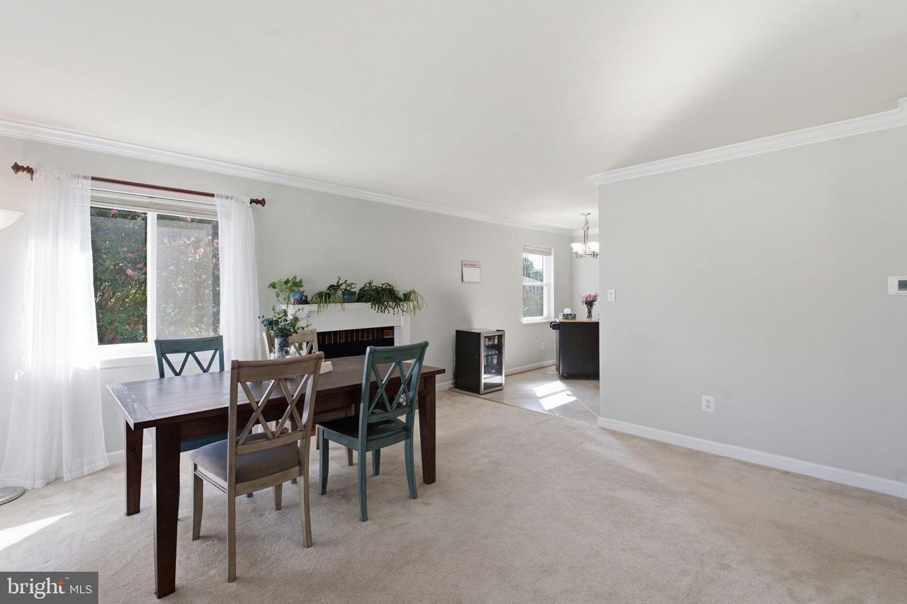 7205 Wayne Dr - Photo 5 of 29