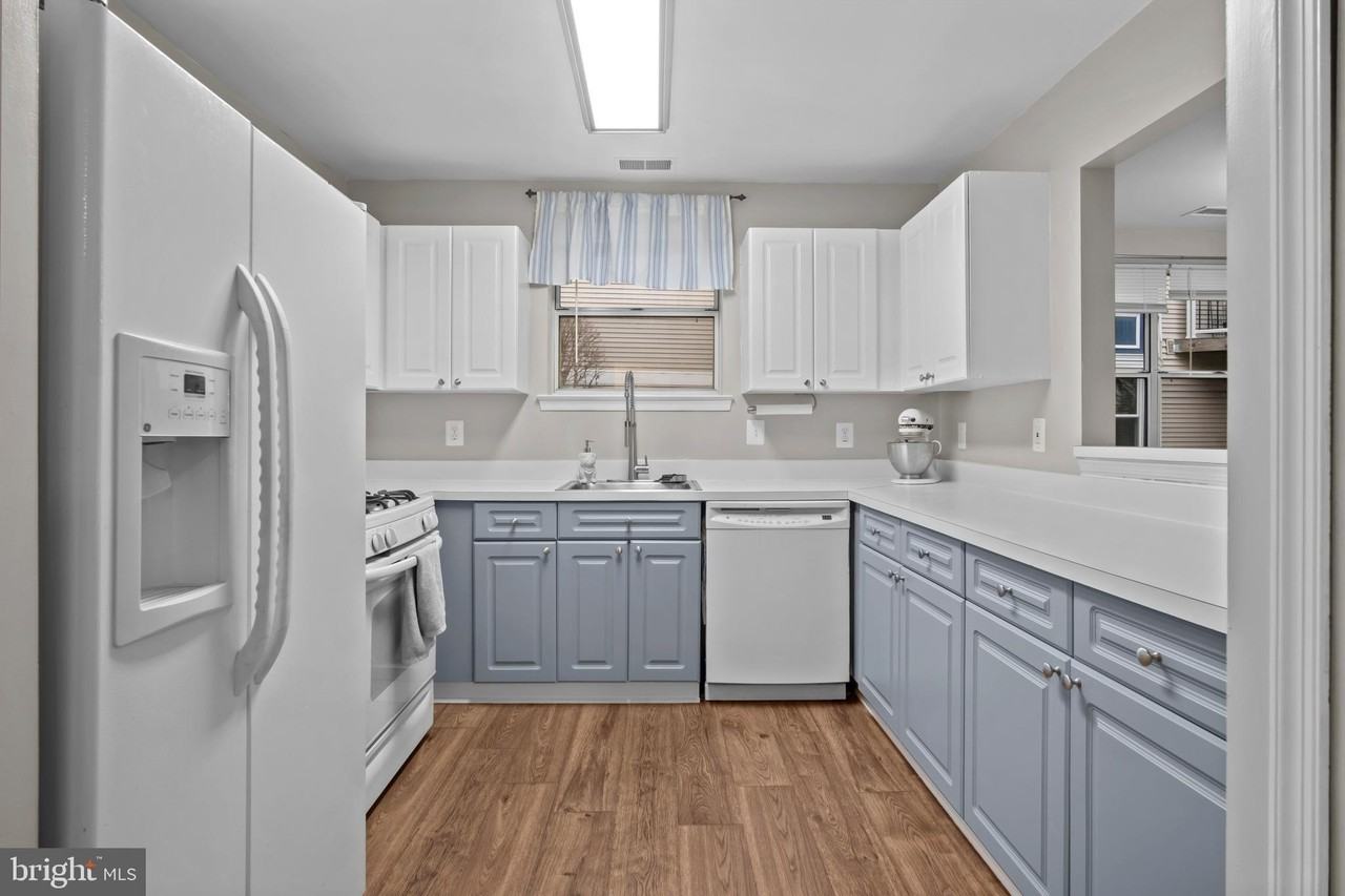20582 Snowshoe Sq #101 - Photo 7 of 30