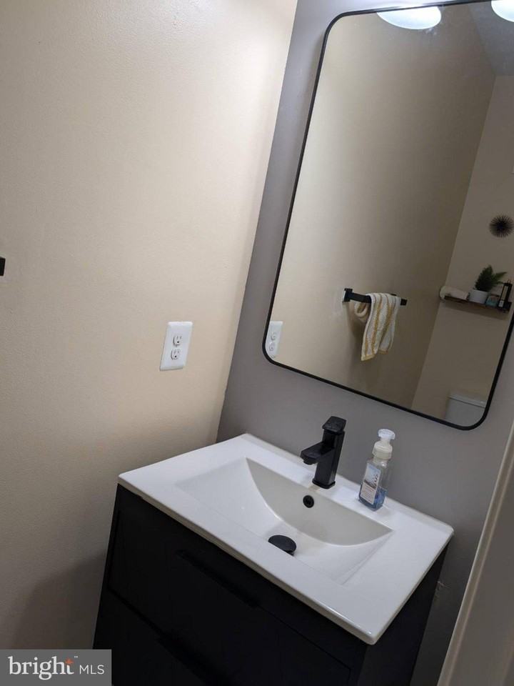 43174 Luttrell Sq - Photo 6 of 30