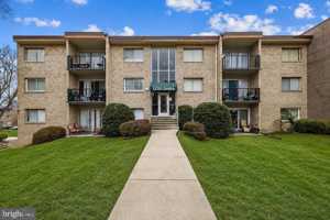 featured image of 12751 Dara Dr #102