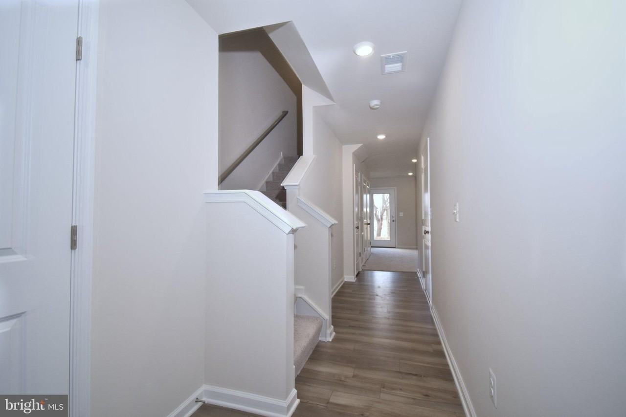 99 Gray Silver Rd - Photo 4 of 26