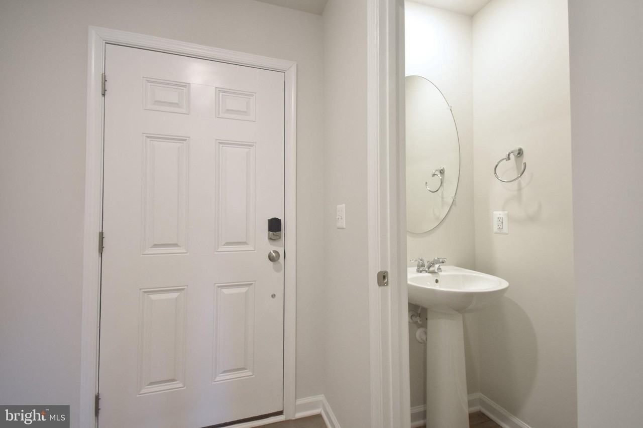 99 Gray Silver Rd - Photo 5 of 26