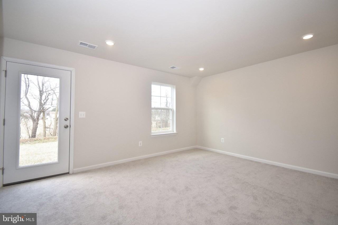 99 Gray Silver Rd - Photo 6 of 26