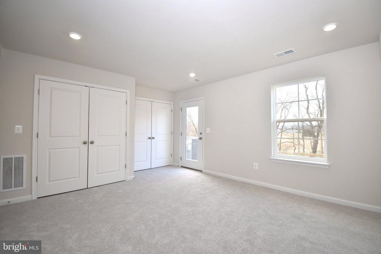 99 Gray Silver Rd - Photo 7 of 26