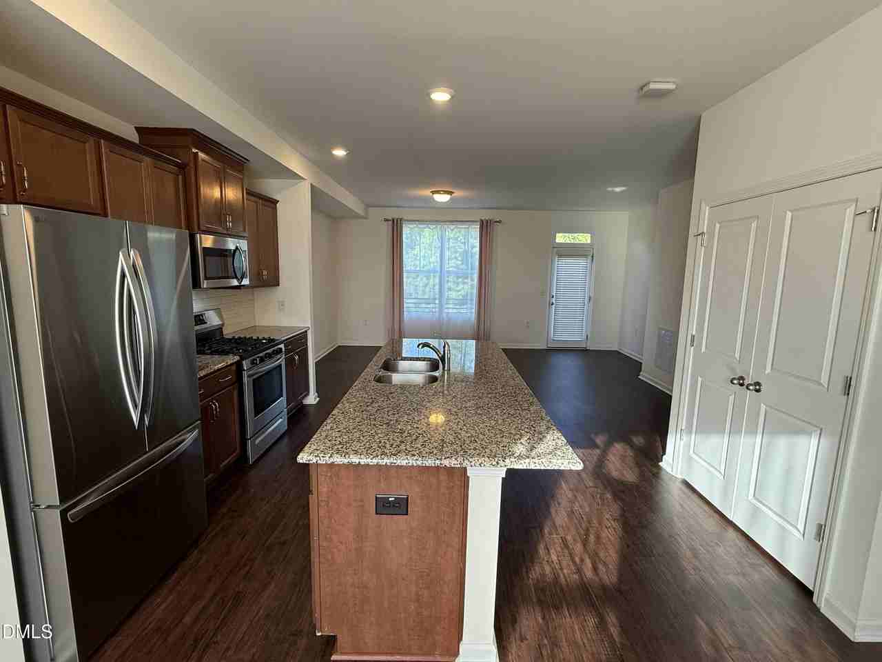 516 Skymont Dr - Photo 2 of 16