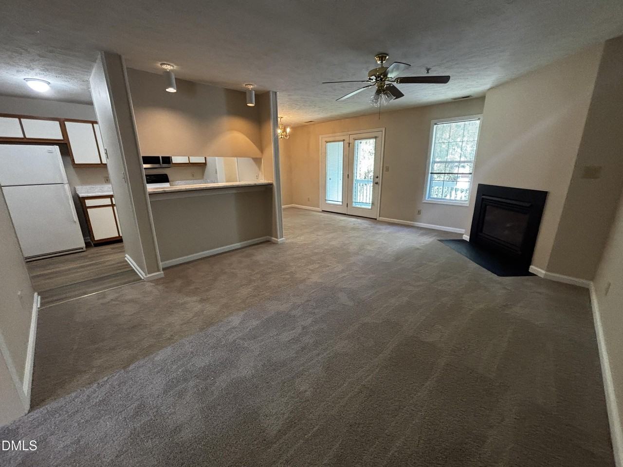 259 Waterdown Dr - Photo 2 of 42