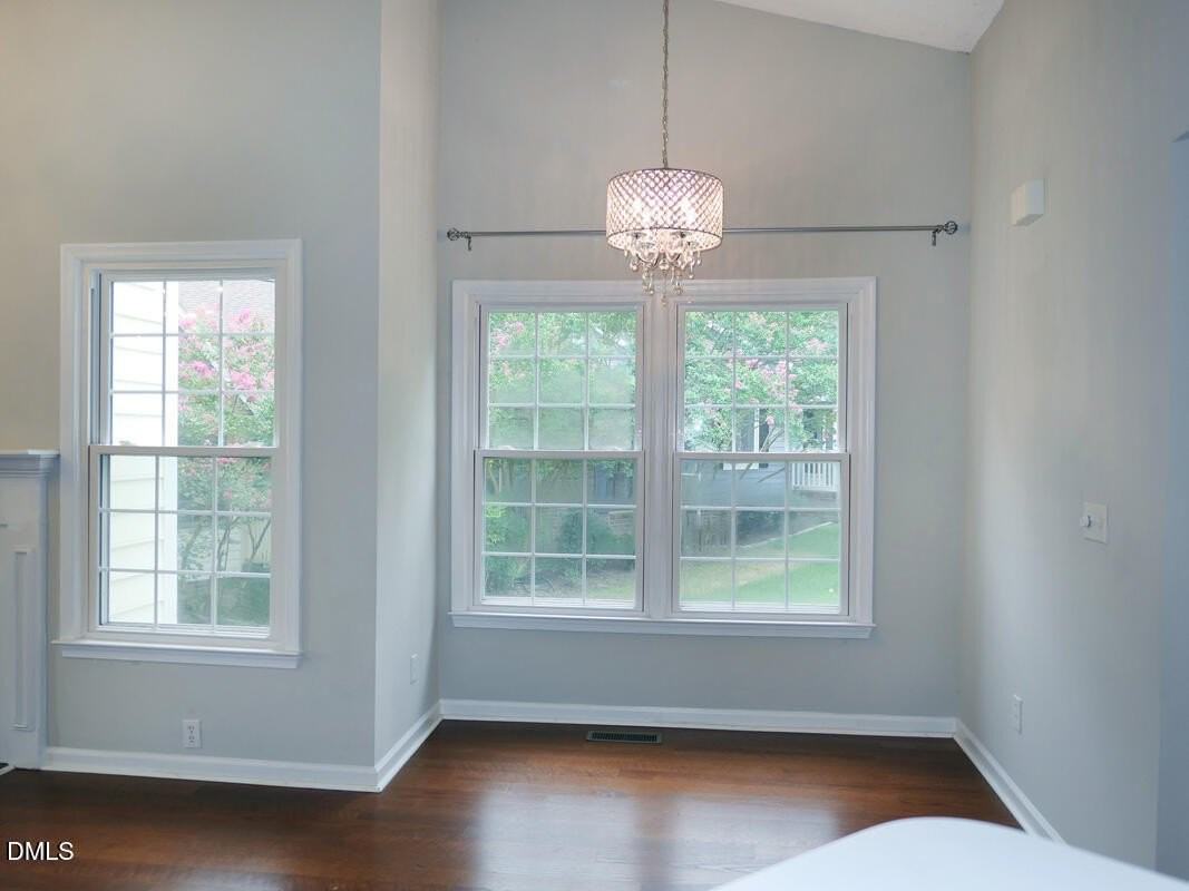 18 Preakness Dr - Photo 5 of 23