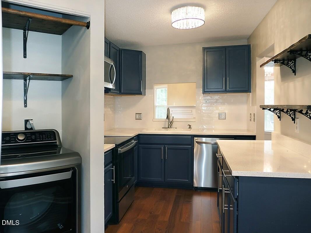 18 Preakness Dr - Photo 6 of 23