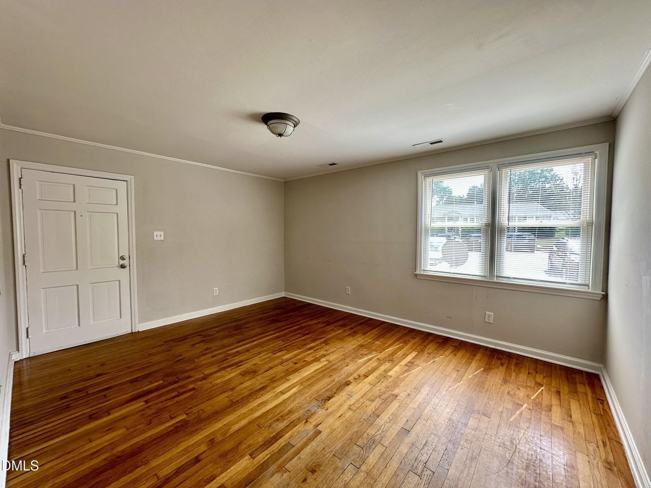 2361 Bernard St - Photo 3 of 16