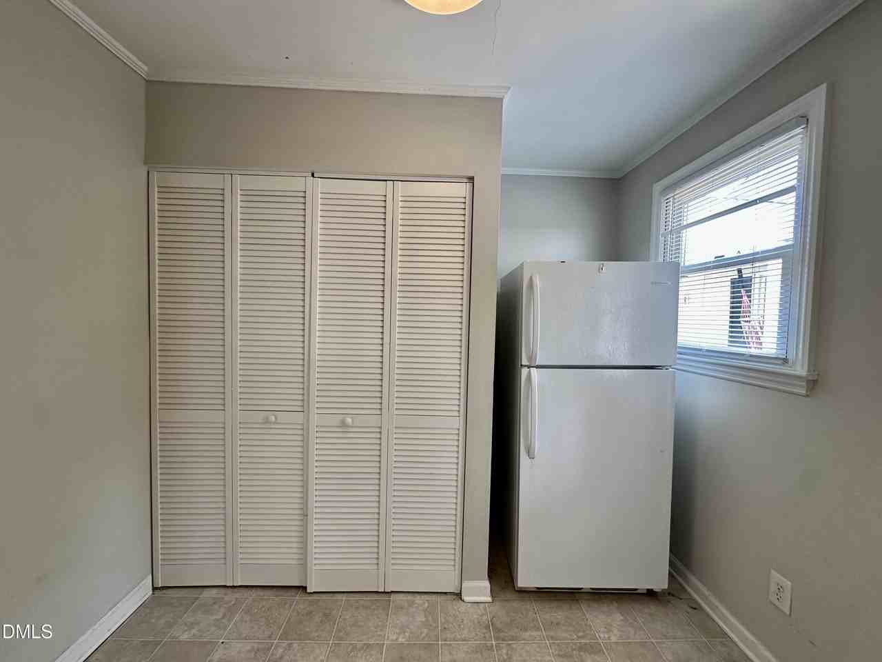 2361 Bernard St - Photo 7 of 16
