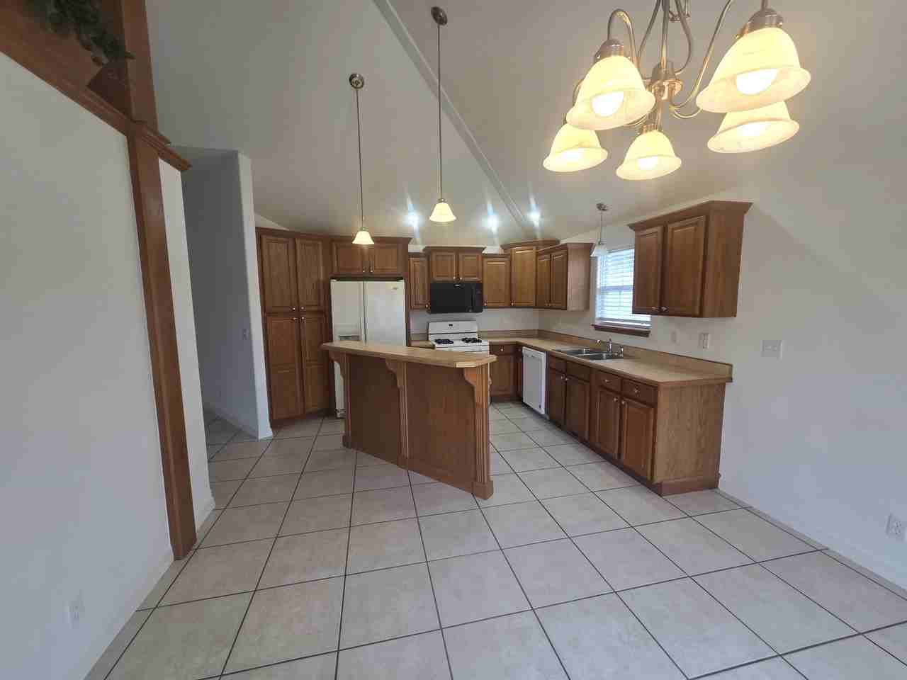 838 S Jester Ave #1 - Photo 7 of 27