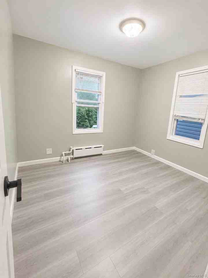 9513 107th St - Photo 7 of 7