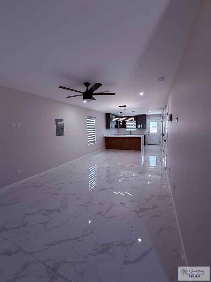 720 N Arroyo Blvd - Photo 7 of 31