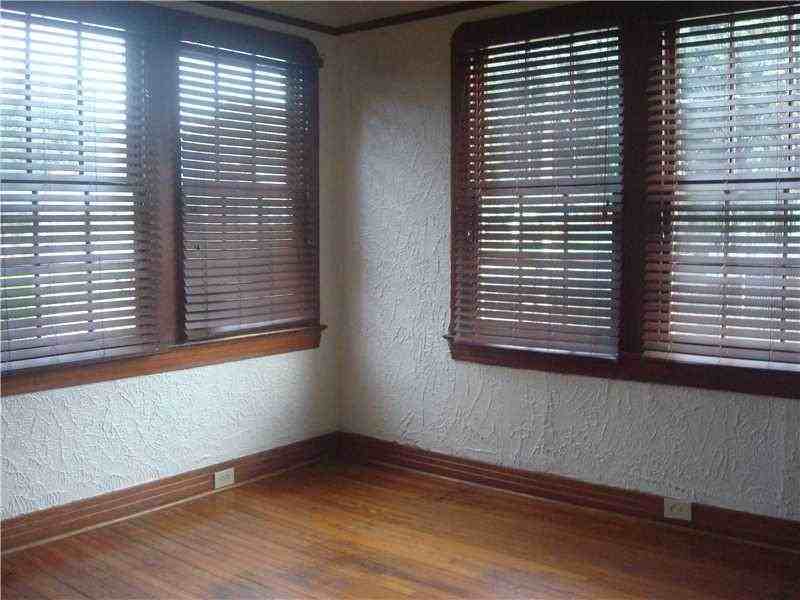4902 Painters St - Photo 2 of 8