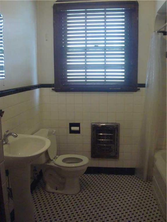 4902 Painters St - Photo 4 of 8