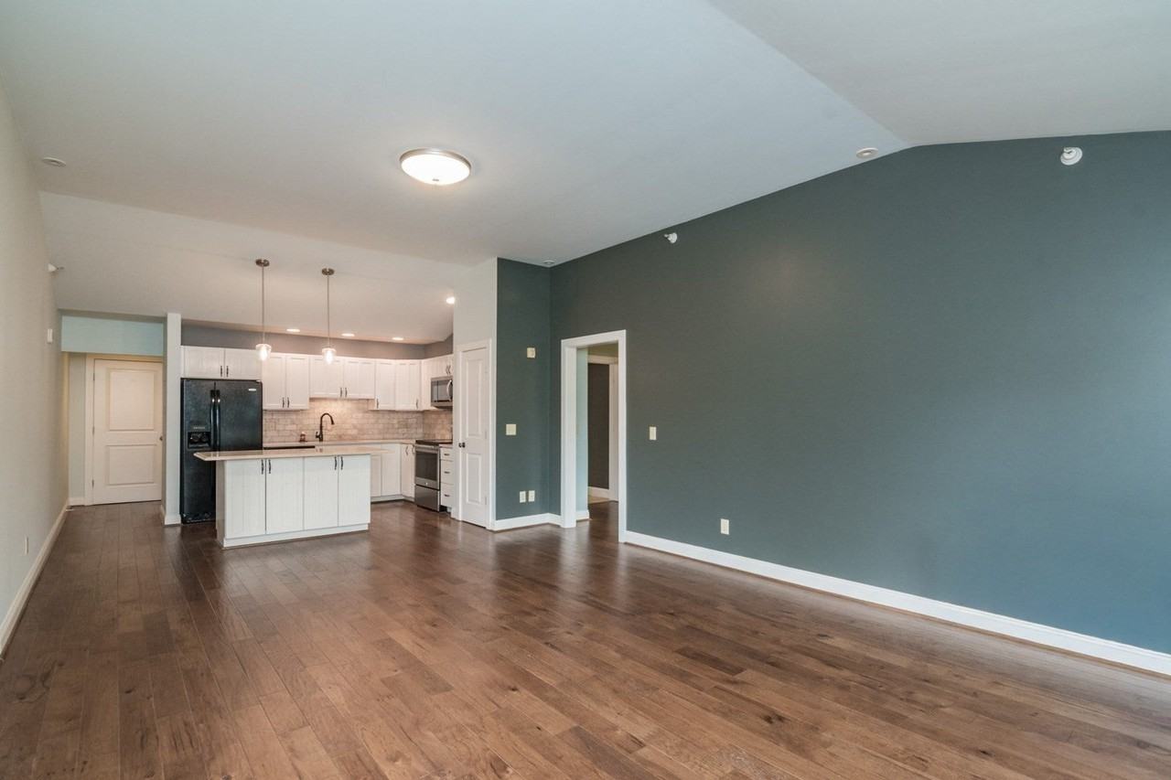 24 Myers Farm Ln - Photo 3 of 18