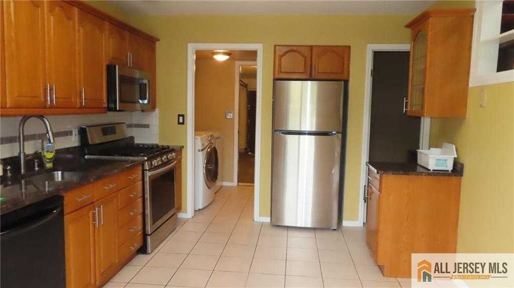 3443 Bloomingdale Dr - Photo 2 of 27