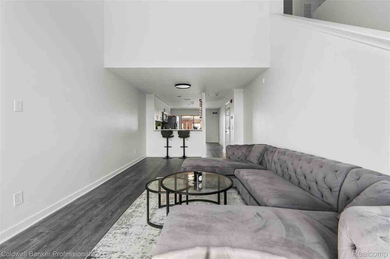 3245 Newbury Pl - Photo 5 of 40