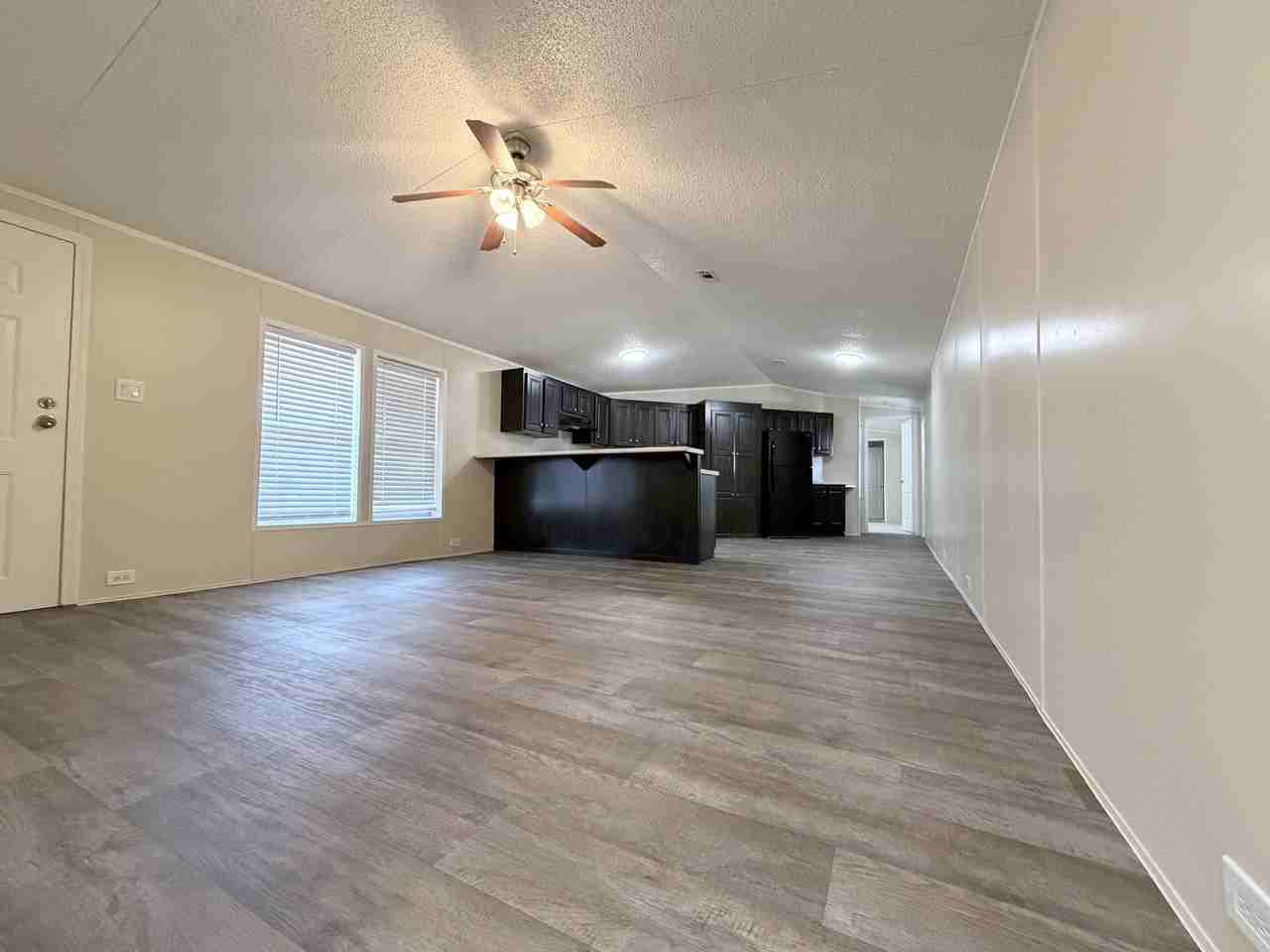 709 N Collins Fwy #104 - Photo 2 of 31