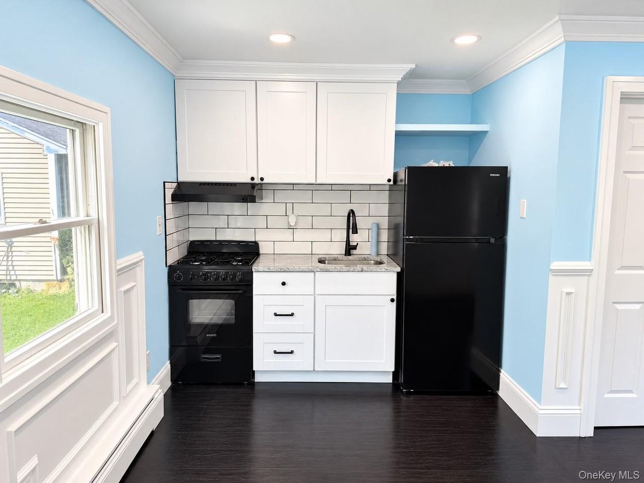 305 Smithtown Blvd ##6 - Photo 7 of 16