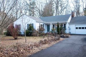featured image of 92 Cottage St