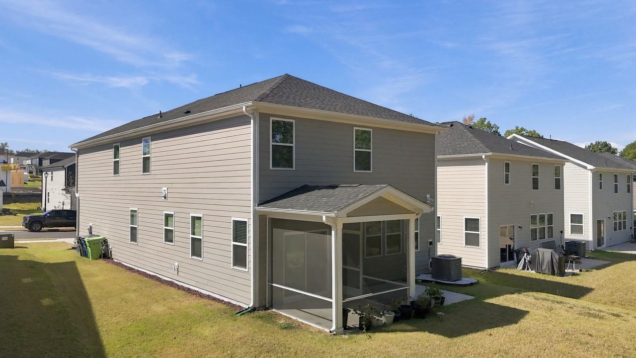 2413 Abbot Hall Dr #1 - Photo 4 of 41