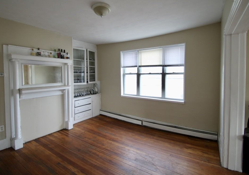 155 Ohio Ave #3 - Photo 3 of 4