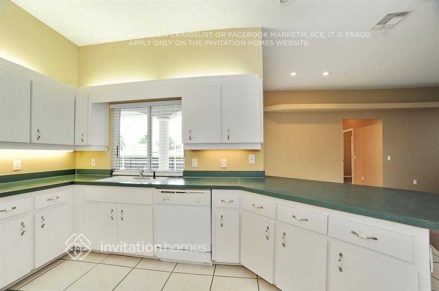 8288 Short Way - Photo 3 of 14