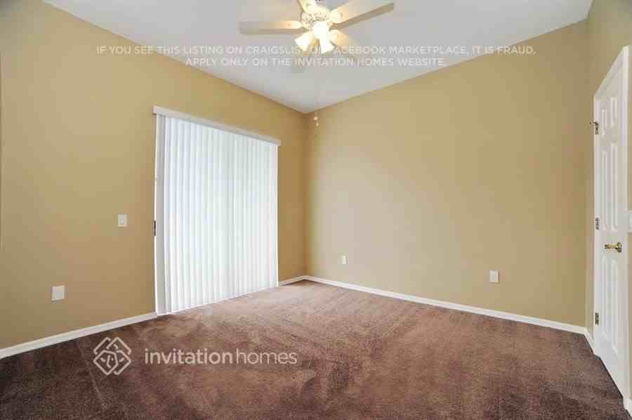 8288 Short Way - Photo 6 of 14
