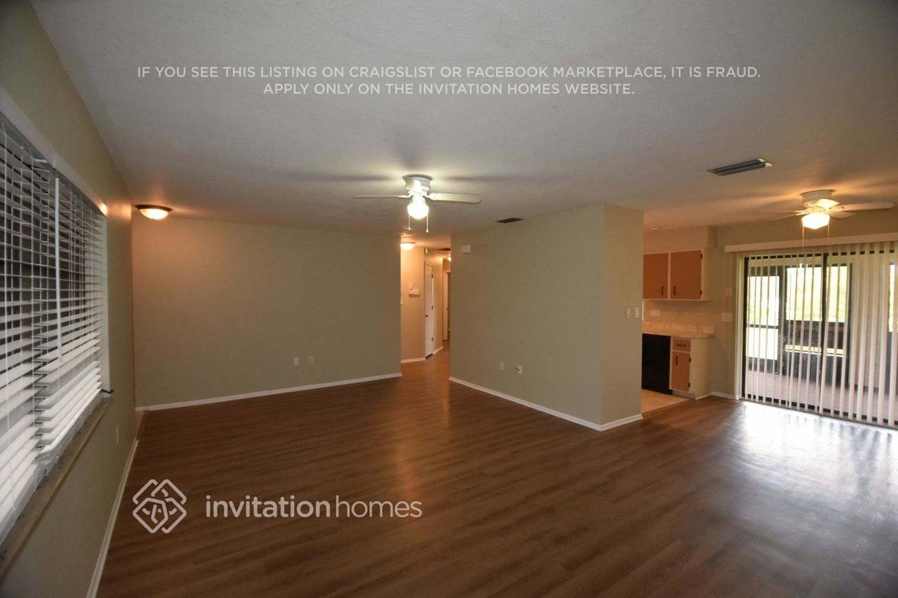18187 Petoskey Cir - Photo 3 of 18