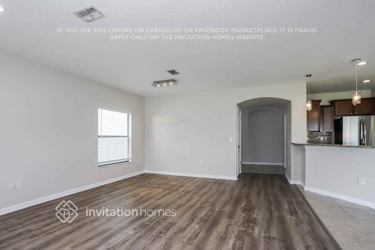 10015 Newminster Loop - Photo 3 of 16