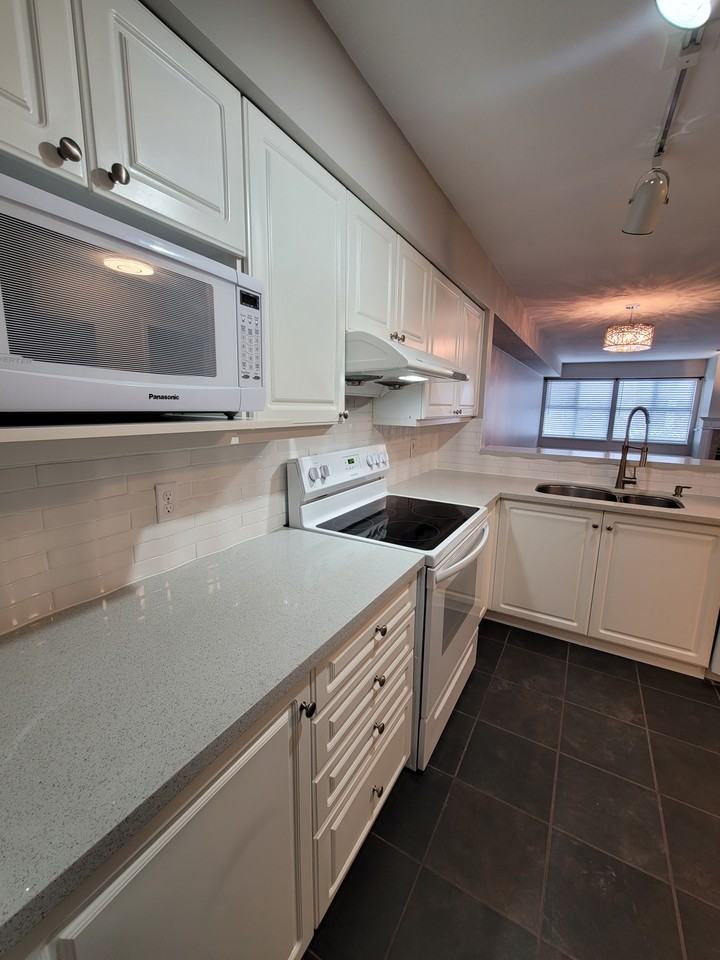 7025 Stride Avenue #309B - Photo 5 of 17