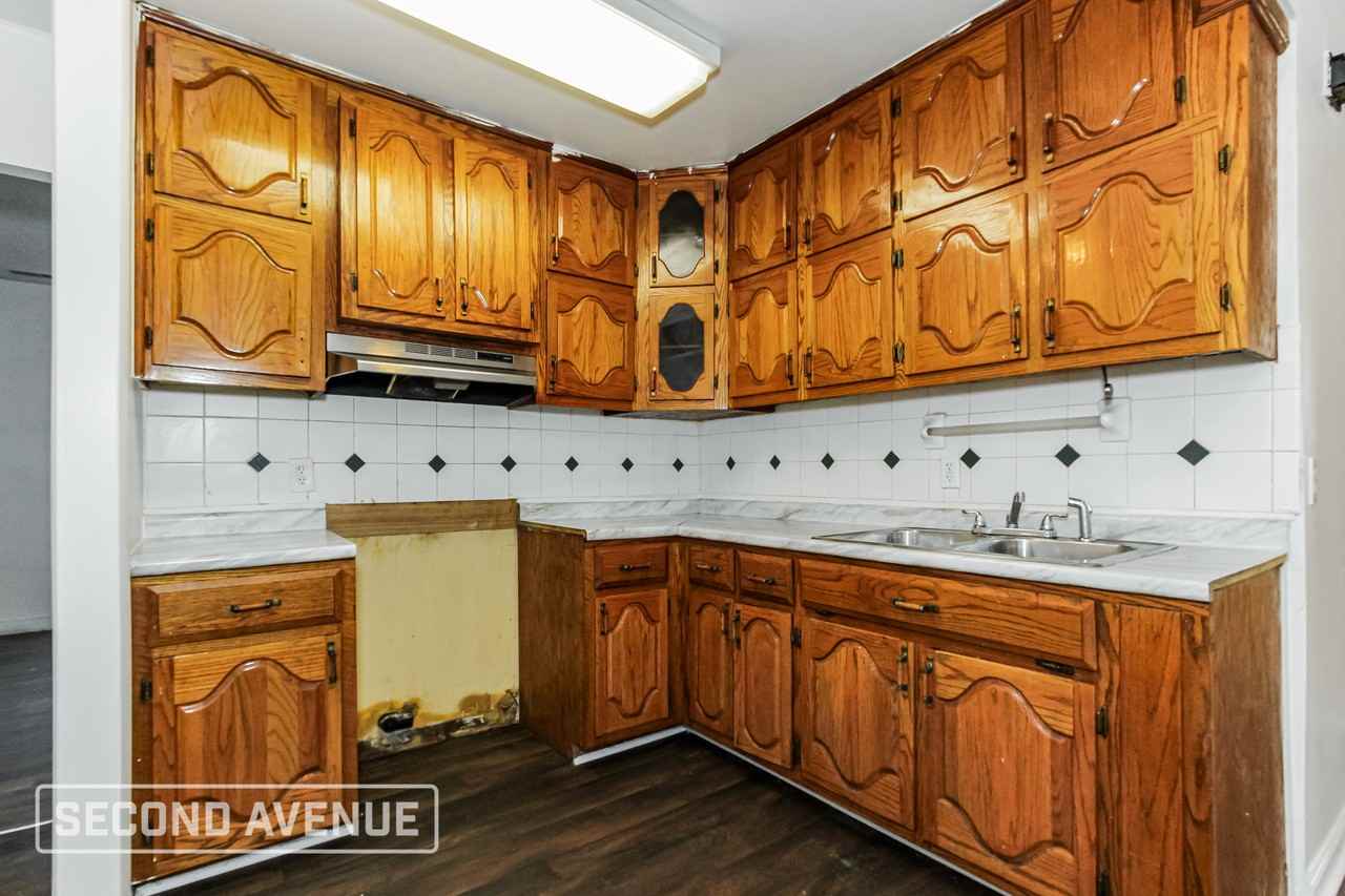 4600 Grasselli Blvd Sw - Photo 7 of 20