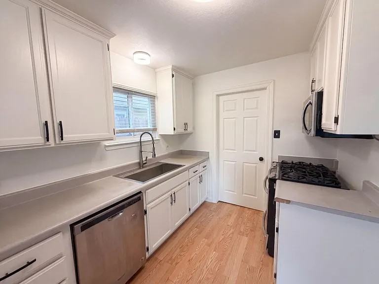 4940 Alcott Drive - Photo 4 of 6