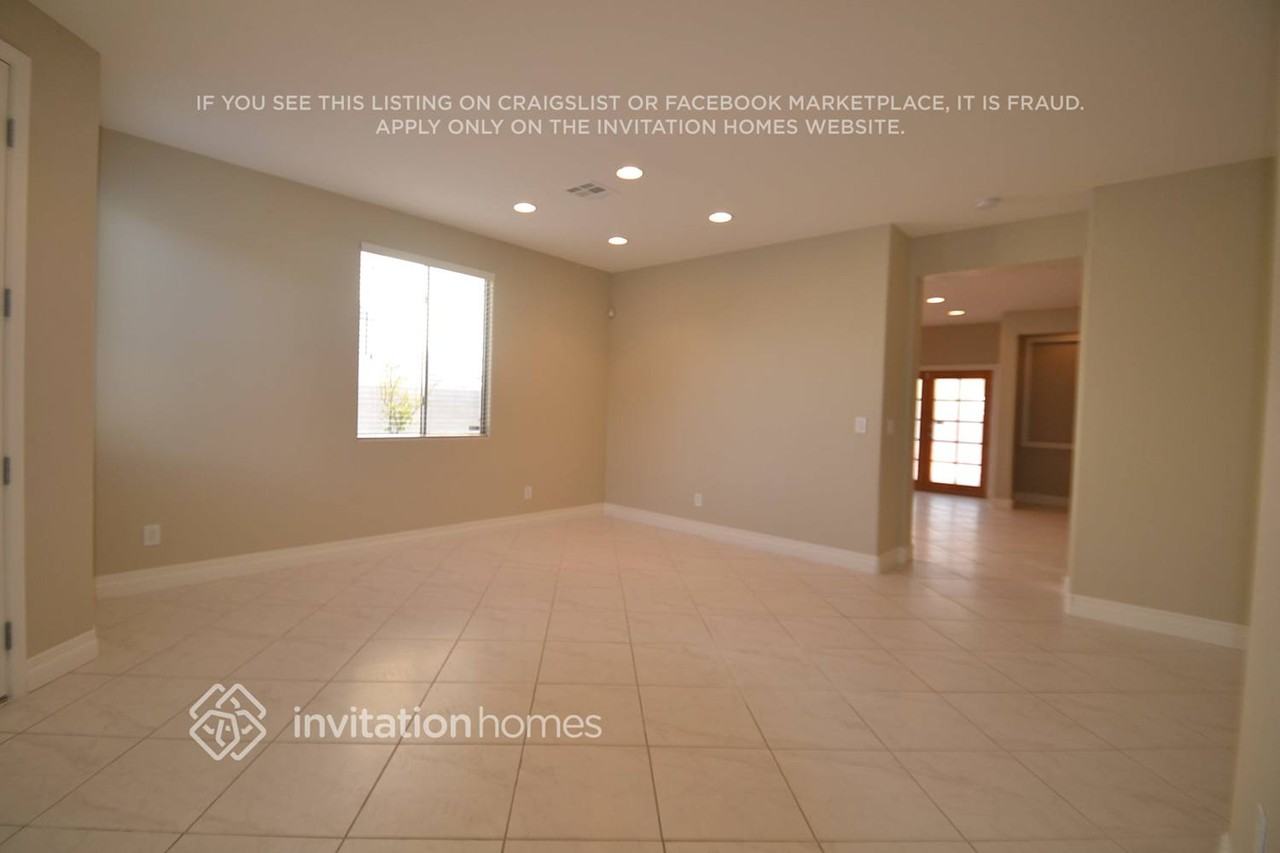 11254 Piazzale St - Photo 3 of 11