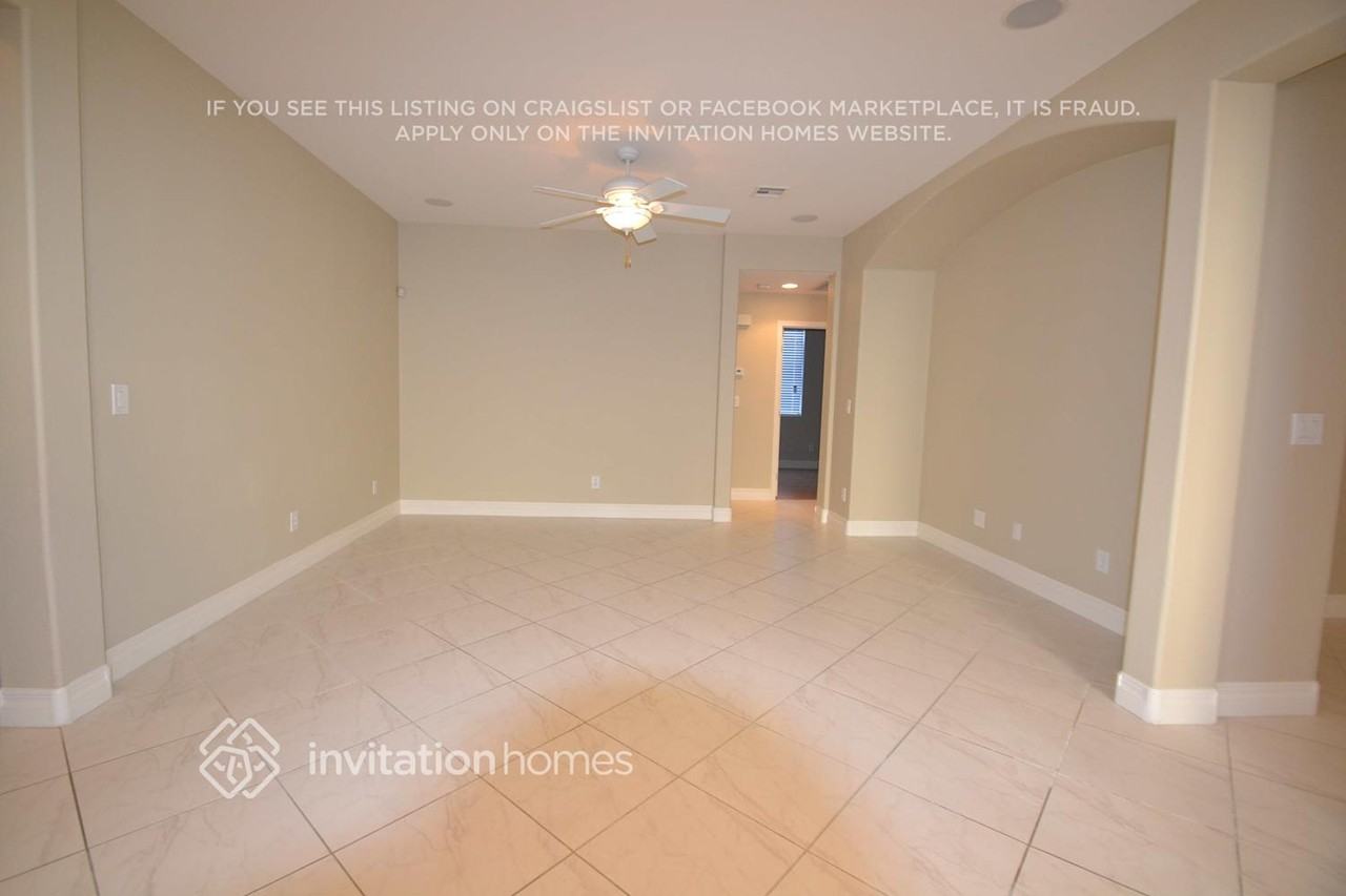11254 Piazzale St - Photo 4 of 11