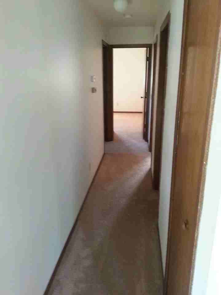 1301 S Thompson Dr #1 - Photo 5 of 10