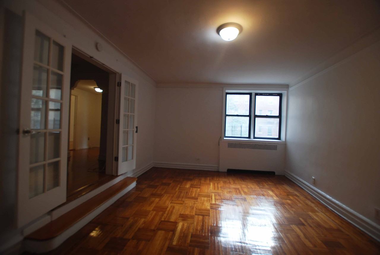 100 East 19th Street #8 - Photo 3 of 21