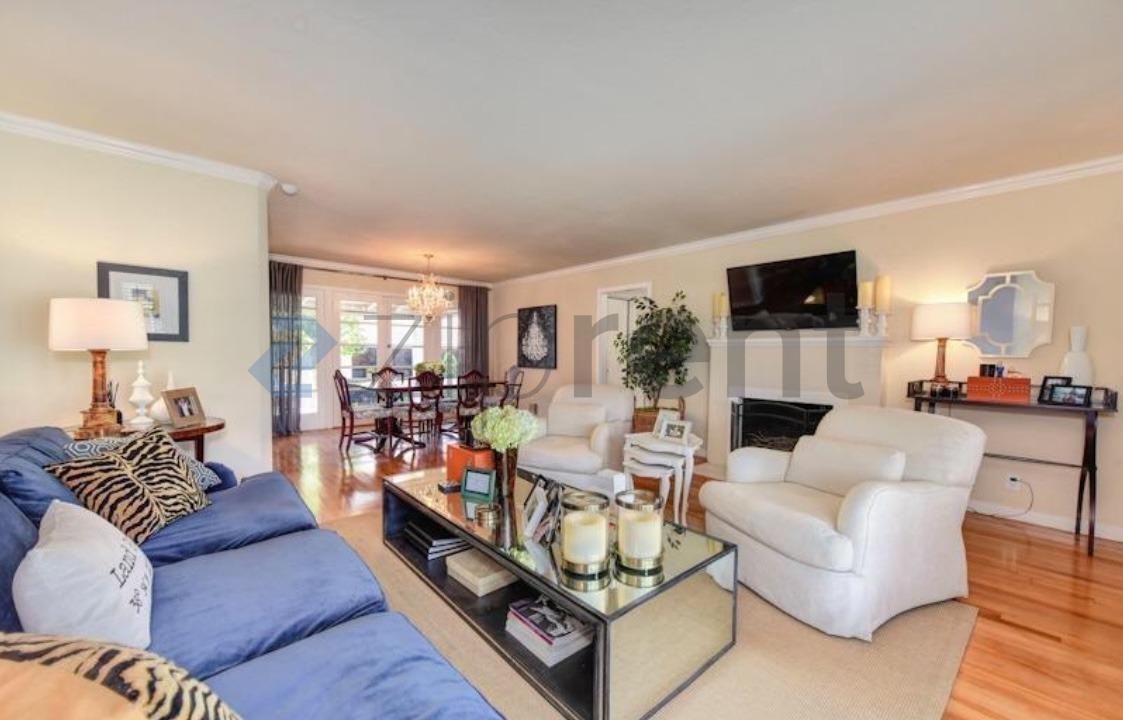 2648 Land Park Dr - Photo 4 of 30