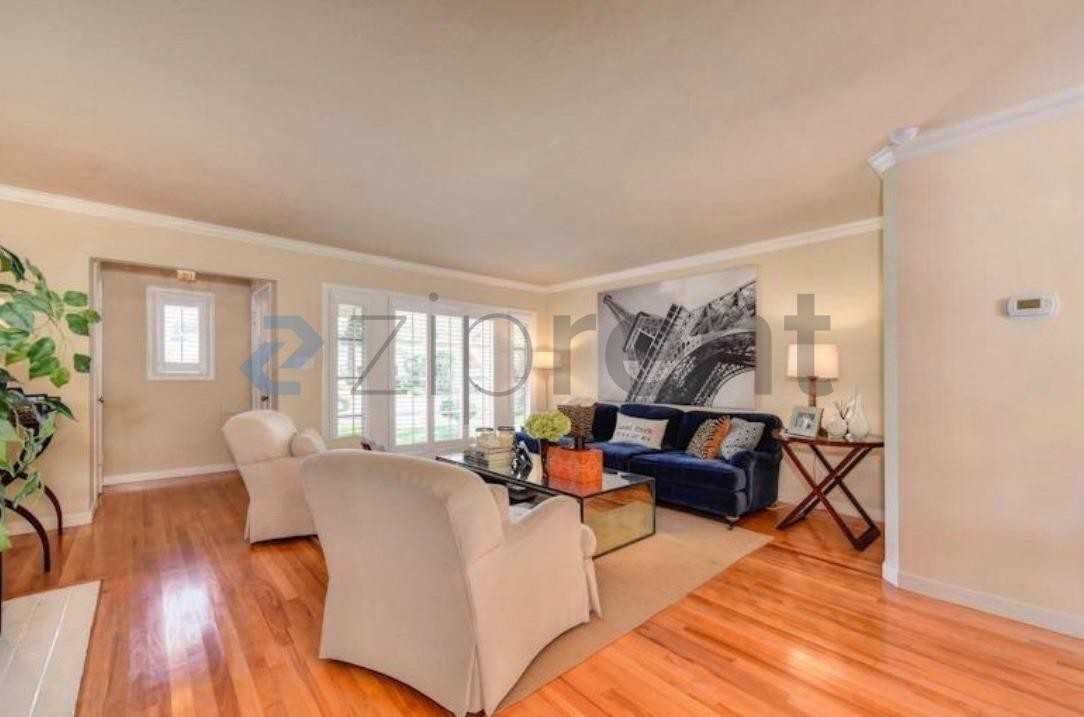 2648 Land Park Dr - Photo 6 of 30