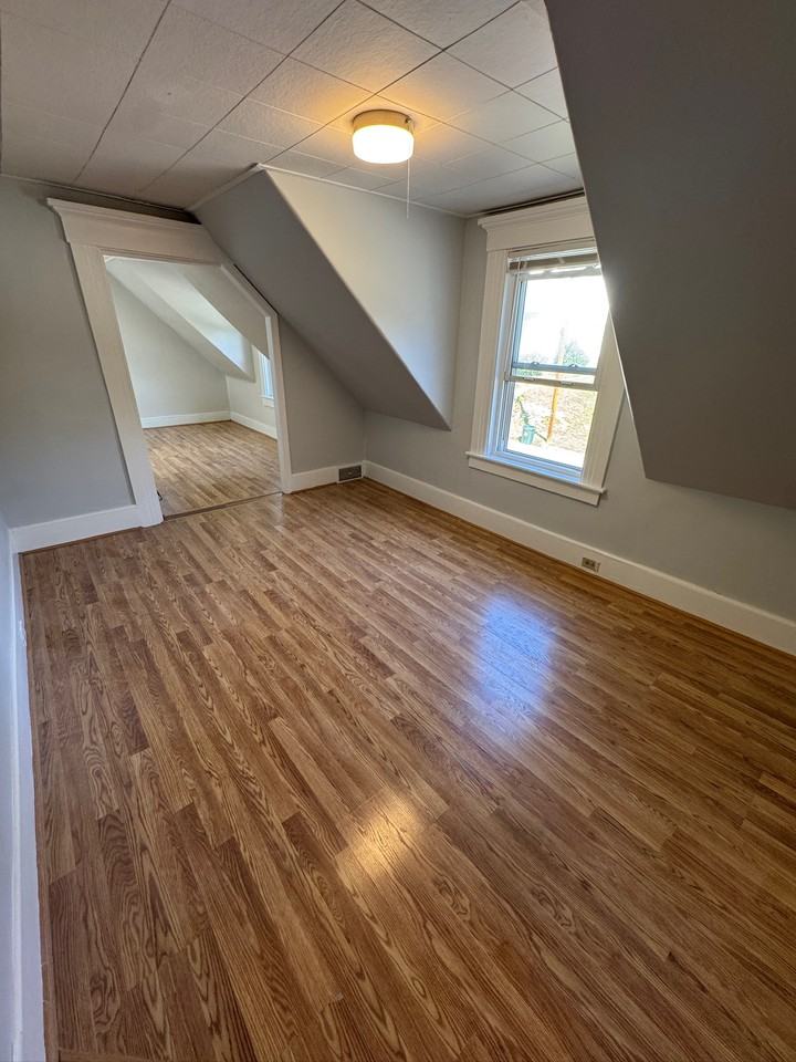514 Amherst St #2 - Photo 5 of 15