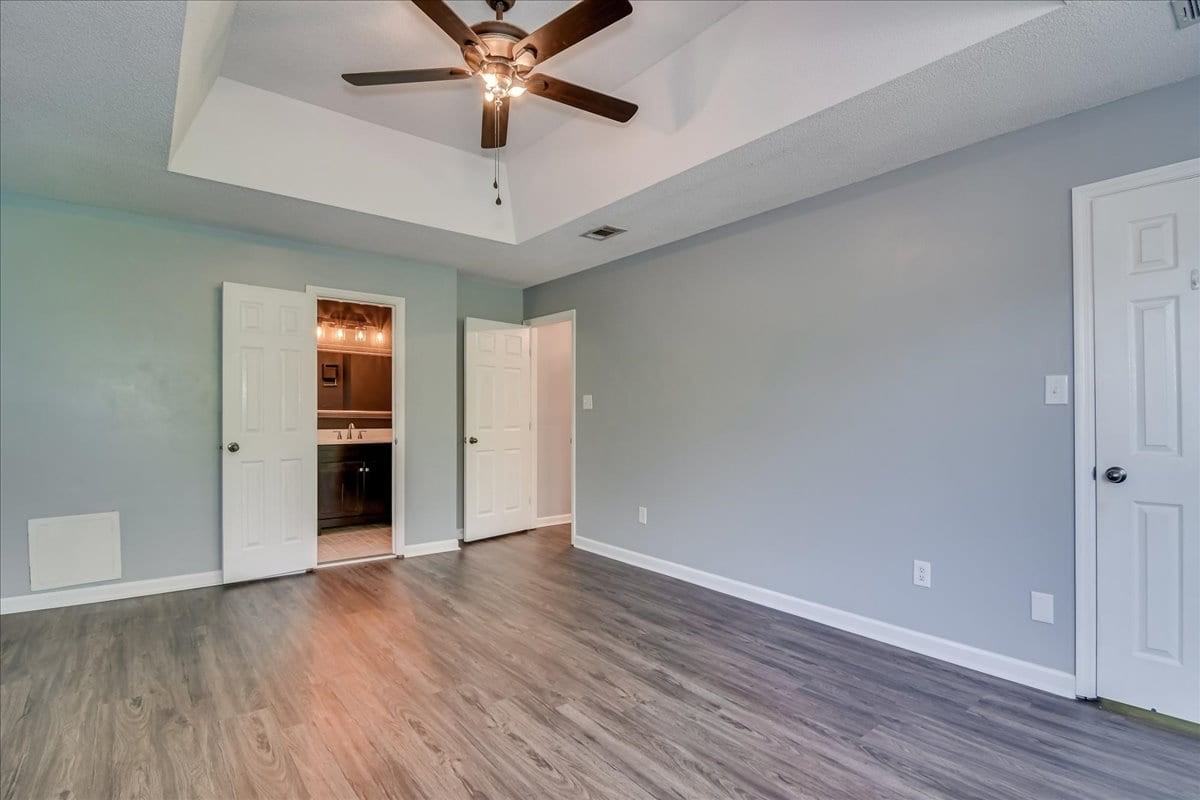 4053 Oregon Trl #1 - Photo 4 of 37
