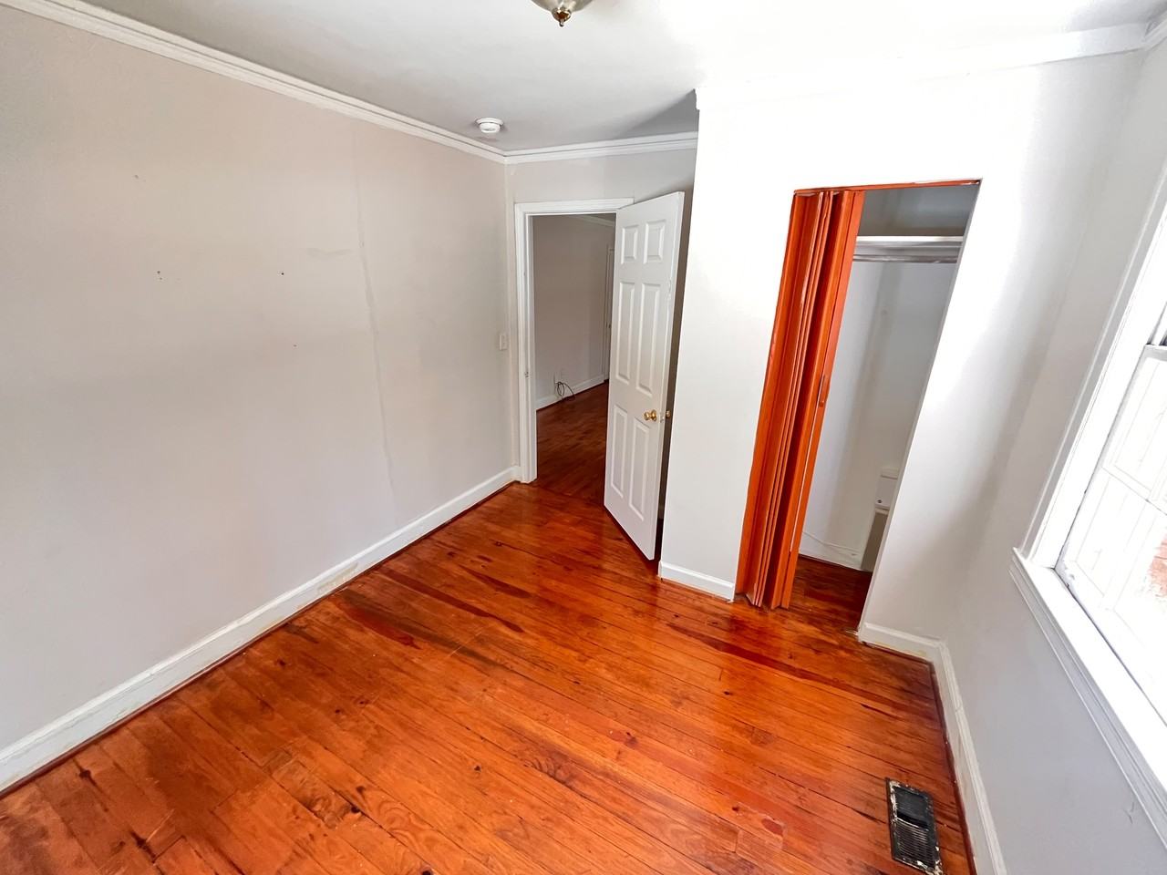 4844 Linden St #1 - Photo 6 of 15