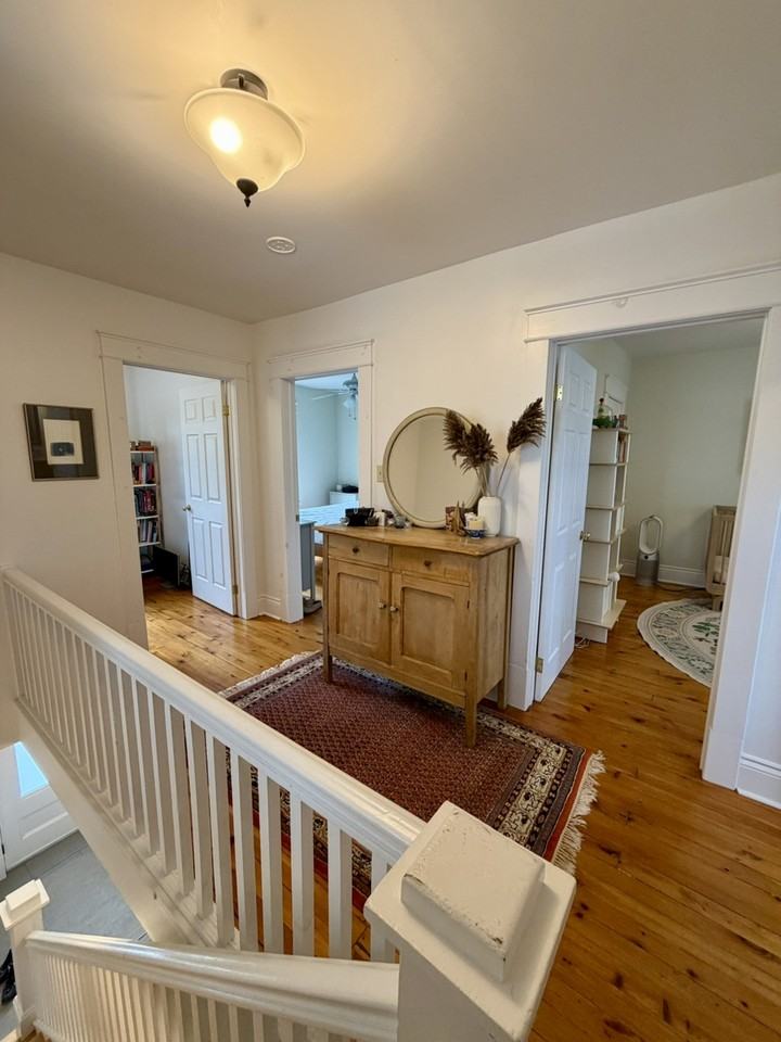 115 Queen Mary Street - Photo 7 of 10