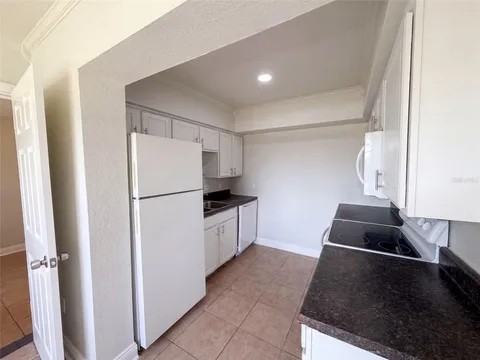 3225 Cleveland Heights Boulevard - Photo 2 of 8