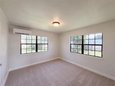 3225 Cleveland Heights Boulevard - Photo 6 of 8