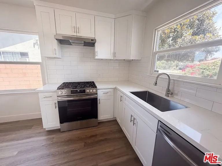8015 Aldea Avenue - Photo 3 of 10
