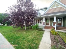 featured image of 7503 22 Ave Sw